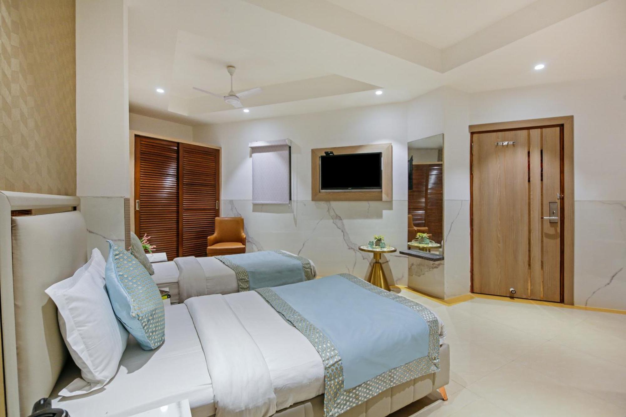 Hotel Delhi 37 By Star Group Near Delhi Airport New Delhi Extérieur photo