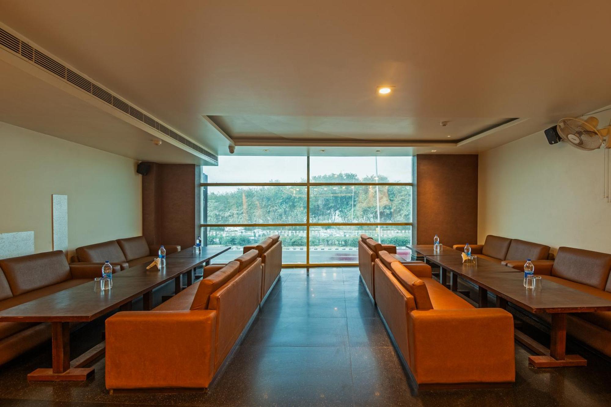 Hotel Delhi 37 By Star Group Near Delhi Airport New Delhi Extérieur photo