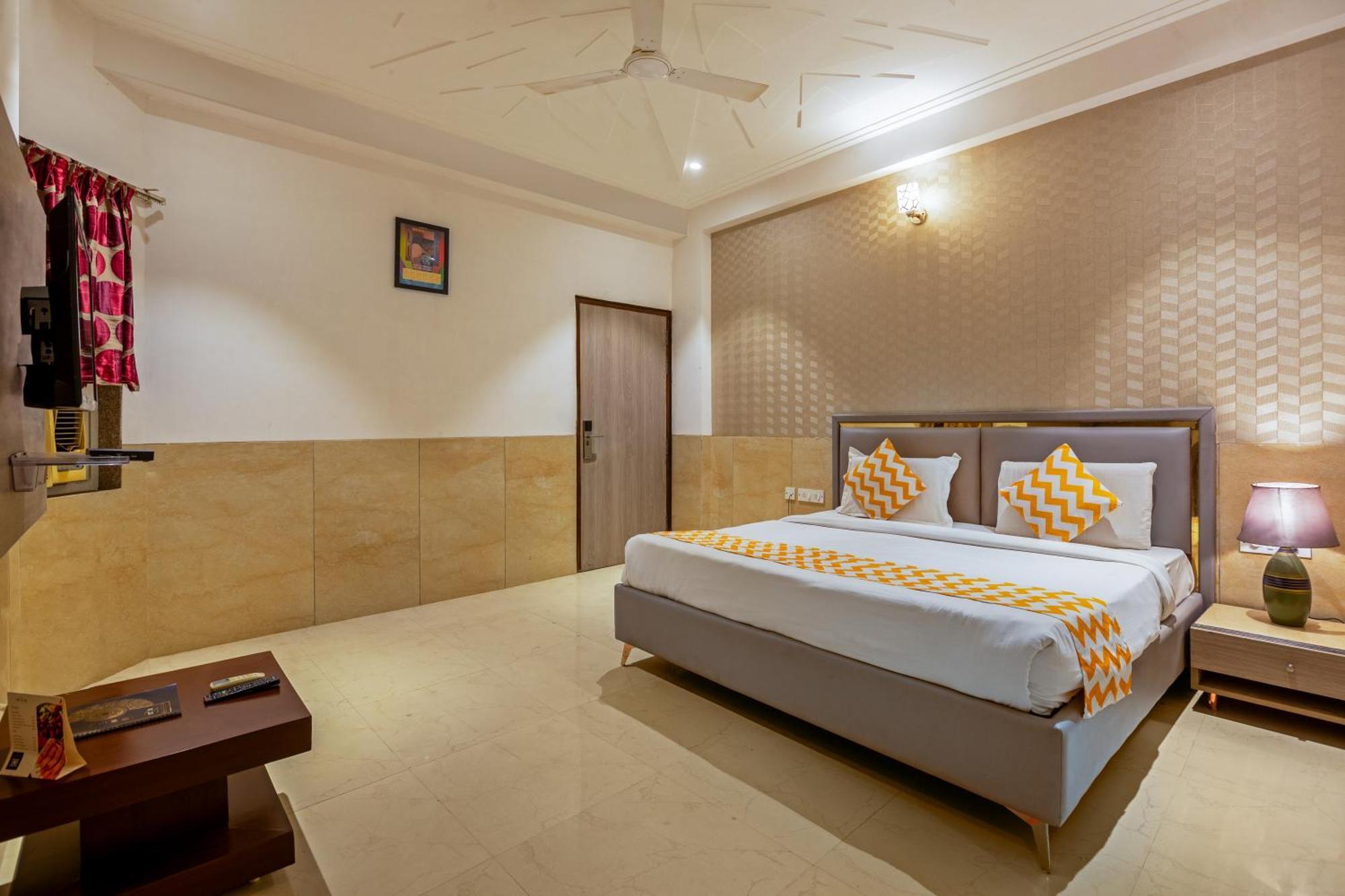 Hotel Delhi 37 By Star Group Near Delhi Airport New Delhi Extérieur photo
