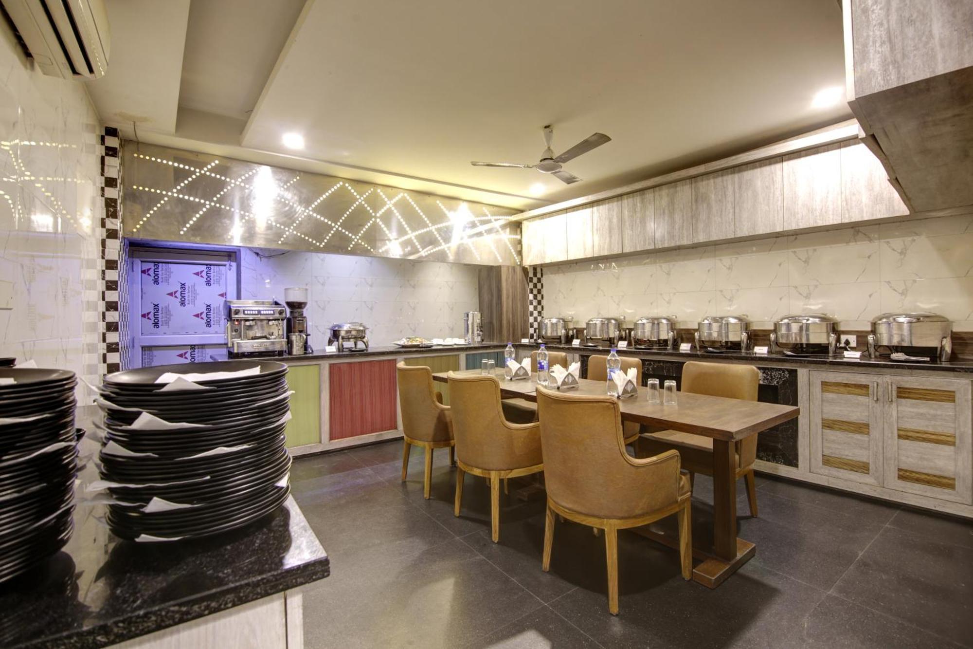 Hotel Delhi 37 By Star Group Near Delhi Airport New Delhi Extérieur photo